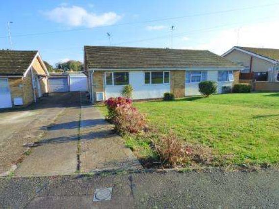 2 bedroom Bungalow f...